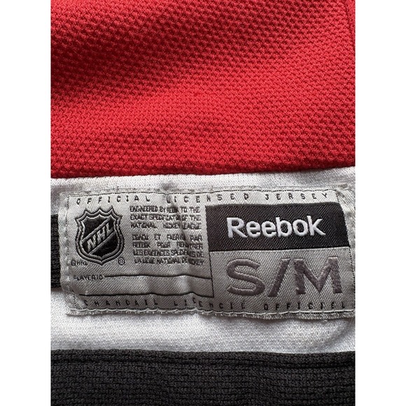 REEBOK Chicago Blackhawks Youth S/M NHL Hockey Jersey Red Kids - Picture 4 of 9